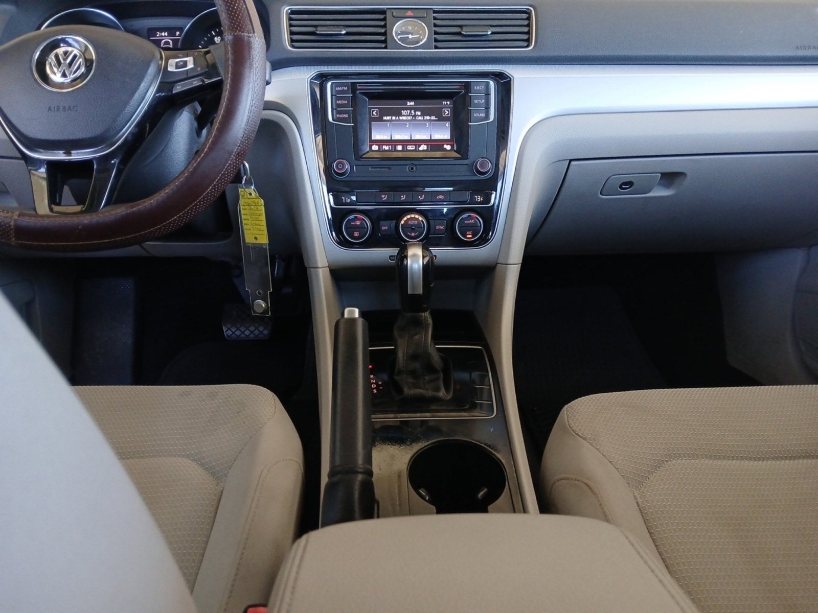 2016 Volkswagen Passat 1.8T S W/ BACKUP CAMERA & 16" ALLOY WHEELS