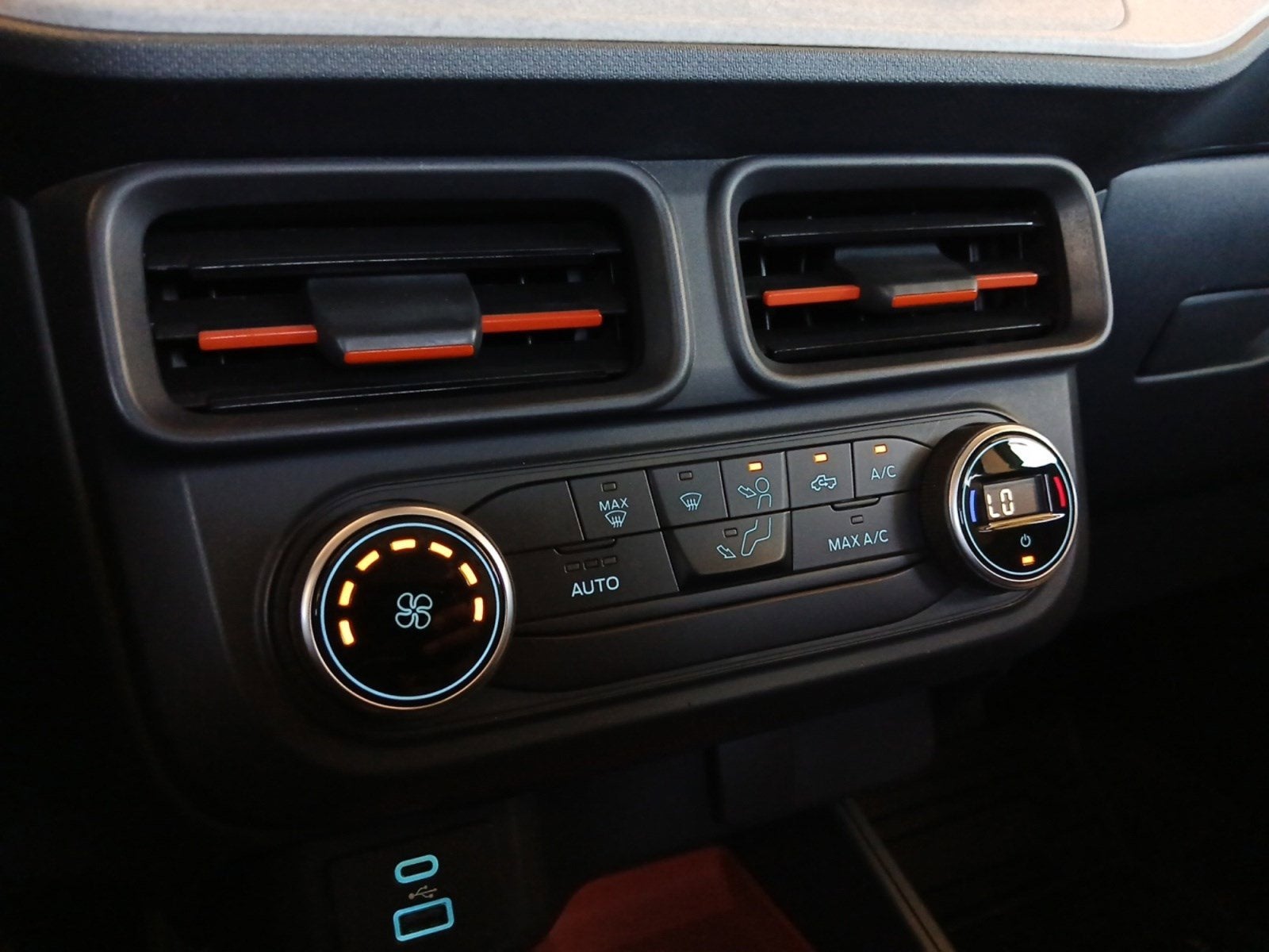 2022 Ford Maverick XLT W/ ANDROID AUTO & APPLE CARPLAY