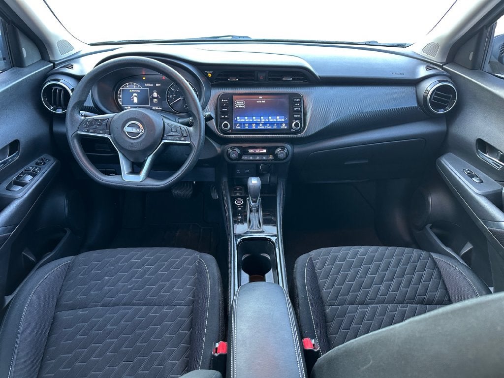 2022 Nissan Kicks SV