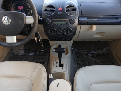 2007 Volkswagen New Beetle Coupe 2.5L