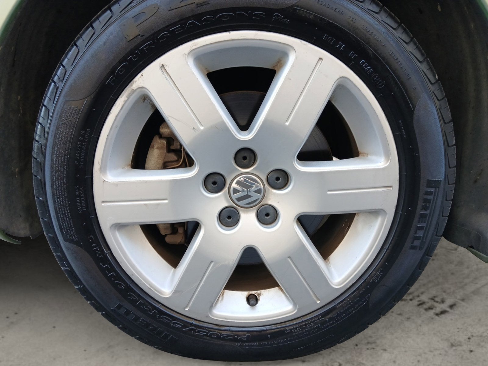 2007 Volkswagen New Beetle Coupe 2.5L