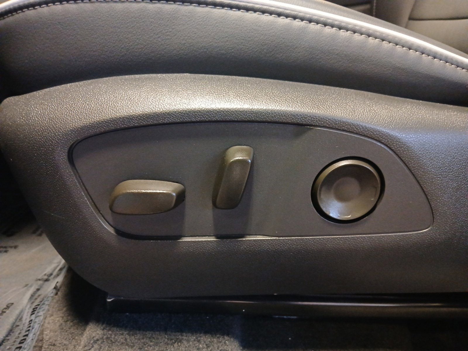 2025 Buick Enclave Preferred W/ HD SURROUND VISION & REMOTE START