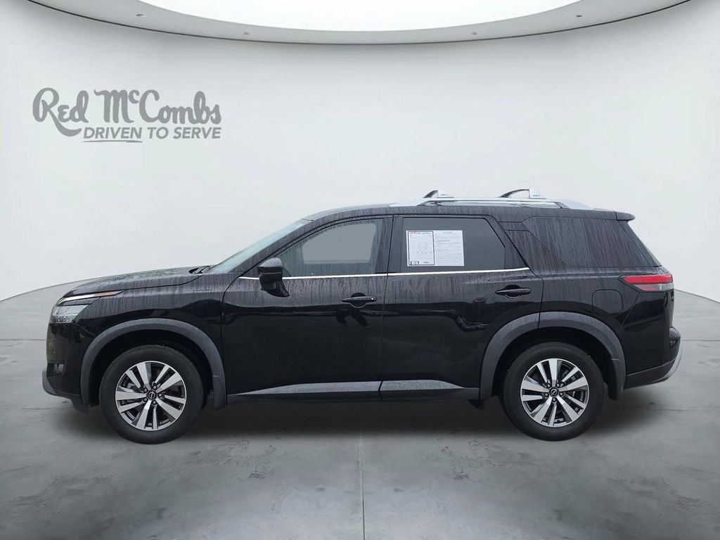 2023 Nissan Pathfinder SL