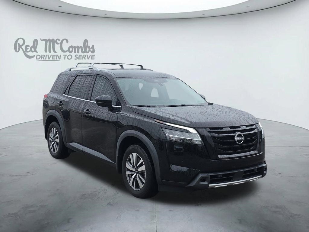 2023 Nissan Pathfinder SL