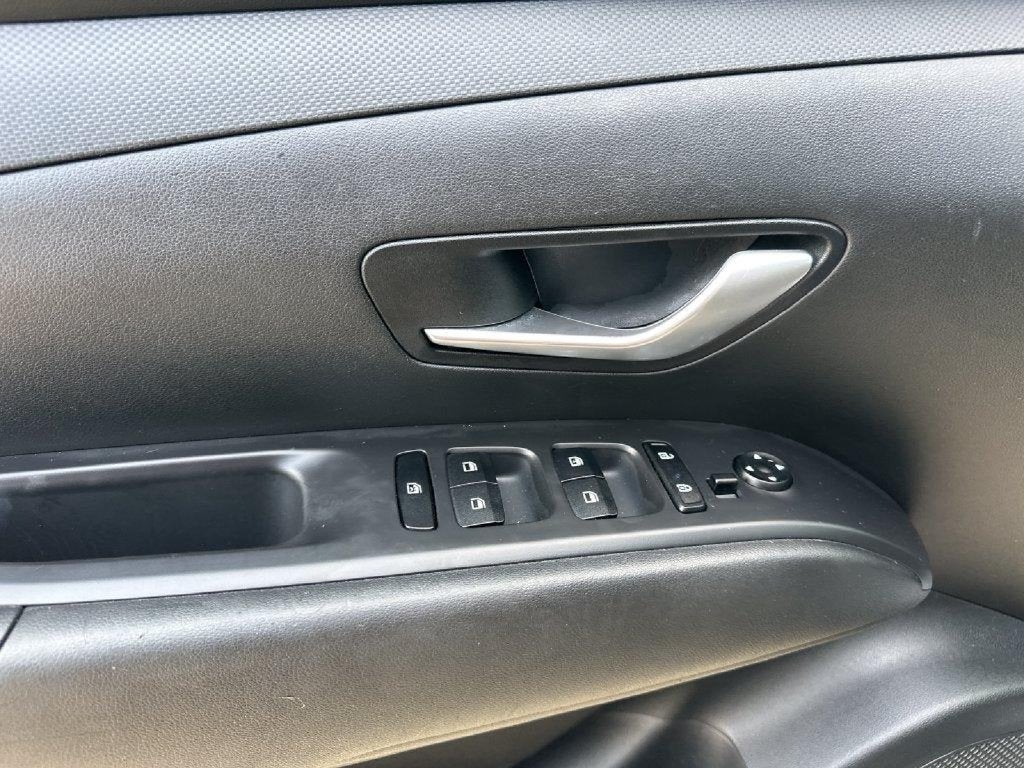 2023 Hyundai Tucson SE