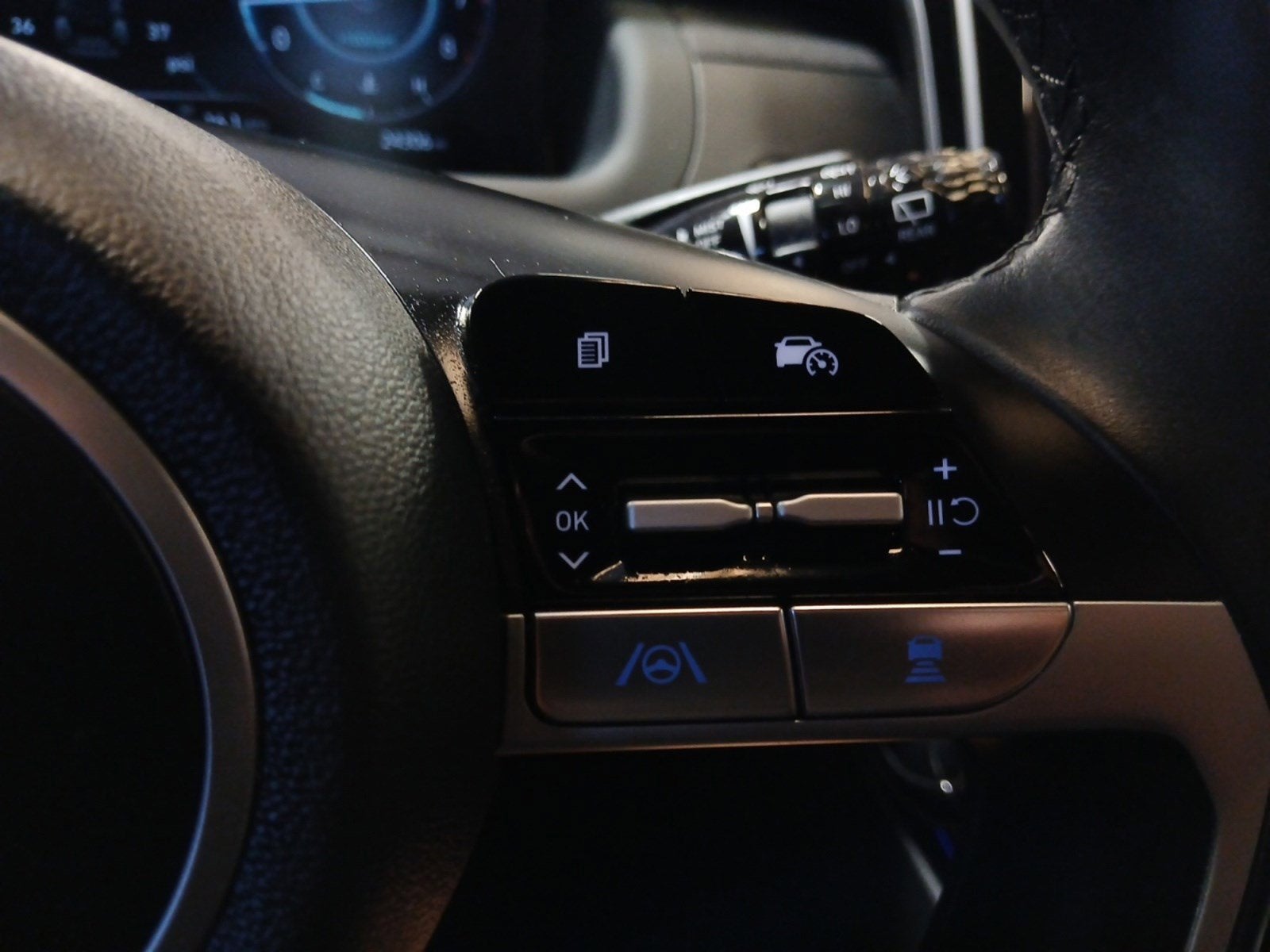 2024 Hyundai Tucson SEL CONVENIENCE W/ POWER SUNROOF & 19" ALLOY WHEELS