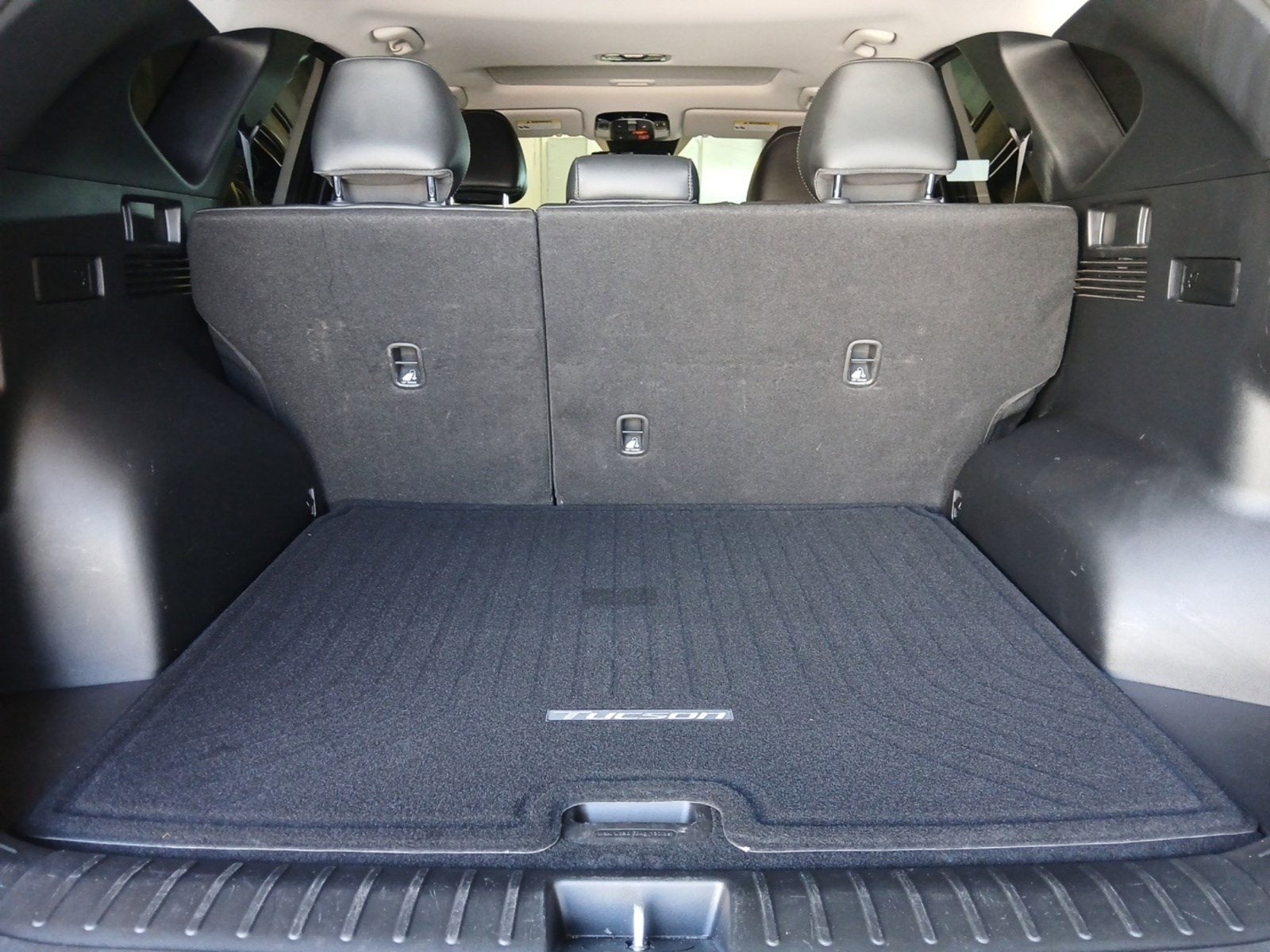 2024 Hyundai Tucson SEL CONVENIENCE W/ POWER SUNROOF & 19" ALLOY WHEELS