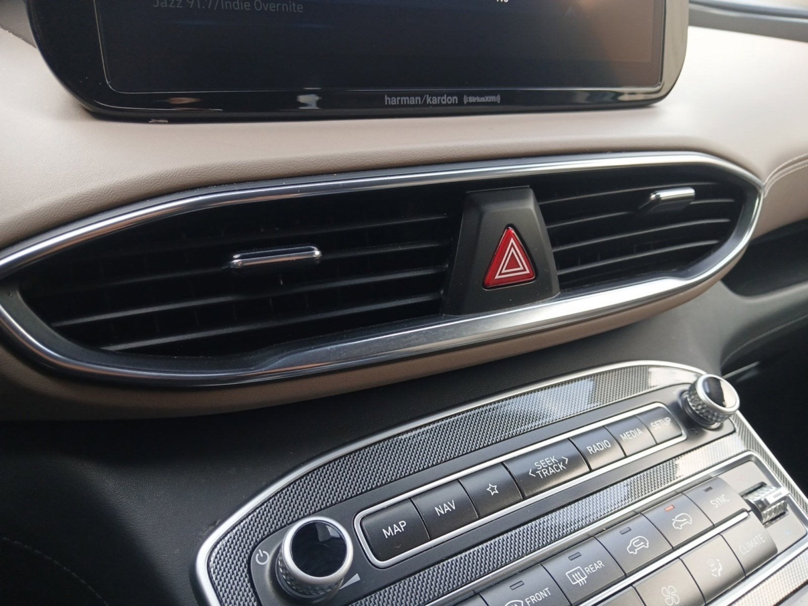 2023 Hyundai Santa Fe SEL W/ PANORAMIC SUNROOF & SMART POWER LIFTGATE