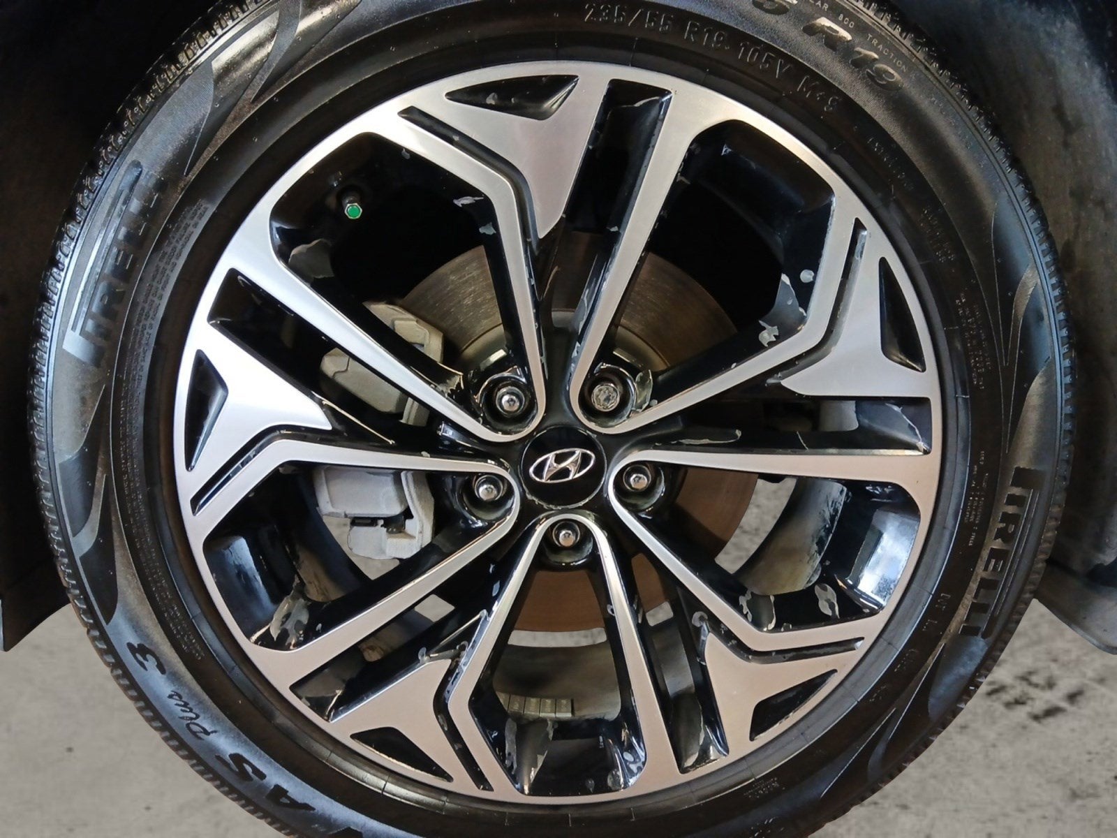 2020 Hyundai Santa Fe Limited W/ PANORAMIC SUNROOF & HEADS-UP DISPLAY