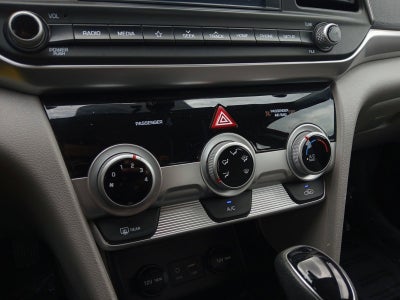 2019 Hyundai Elantra SEL W/ REARVIEW CAMERA AND DYNAMIC GUIDELINES