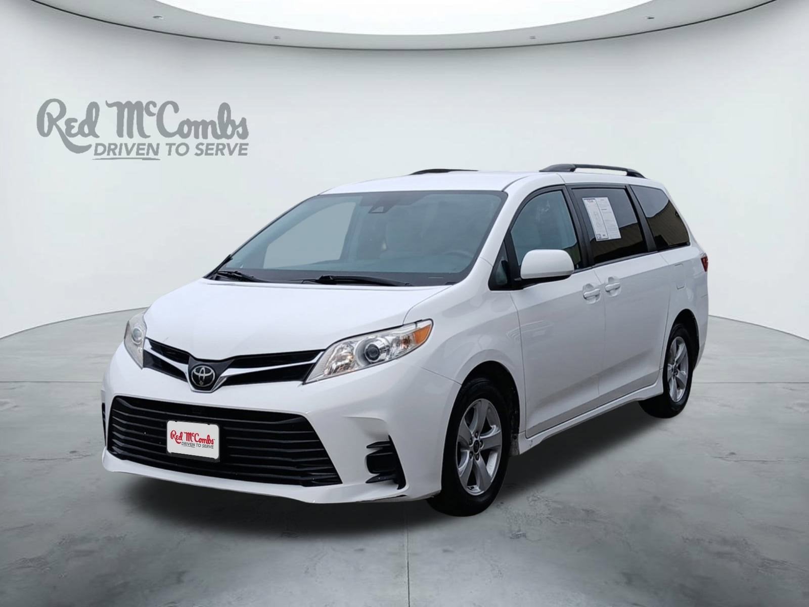 2018 Toyota Sienna LE