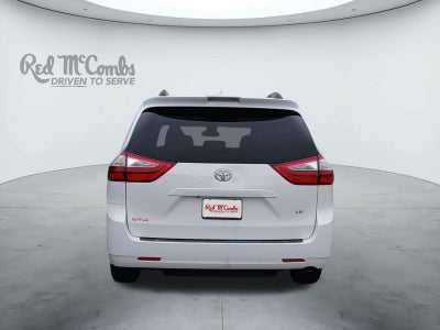 2018 Toyota Sienna LE