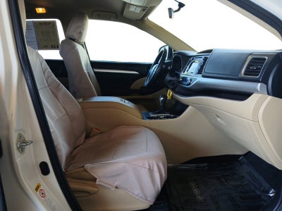 2014 Toyota Highlander LE Plus V6 W/ BACK-UP CAMERA & CRUISE CONTROL