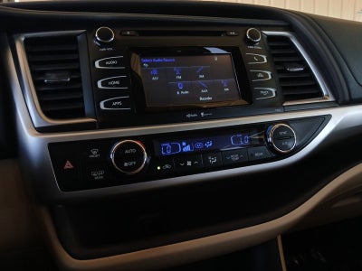 2014 Toyota Highlander LE Plus V6 W/ BACK-UP CAMERA & CRUISE CONTROL