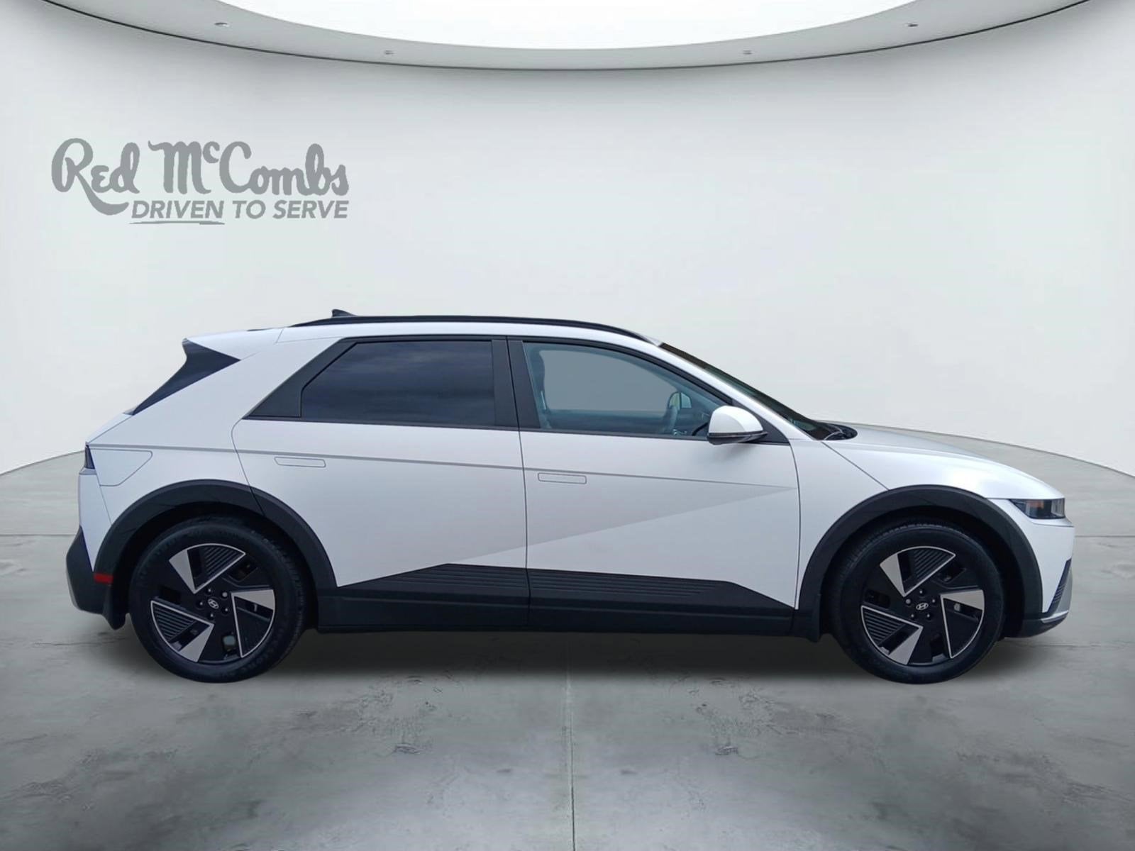 2025 Hyundai IONIQ 5 SEL W/ SMART CRUISE CONTROL & WIRELESS CHARGER