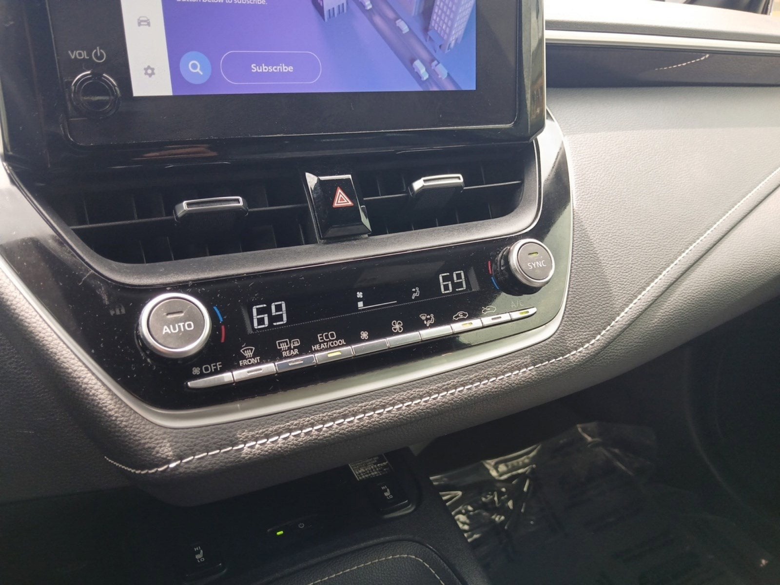 2024 Toyota Corolla Hatchback XSE W/ BACK-UP CAMERA & ADAPTIVE CRUISE CONTROL
