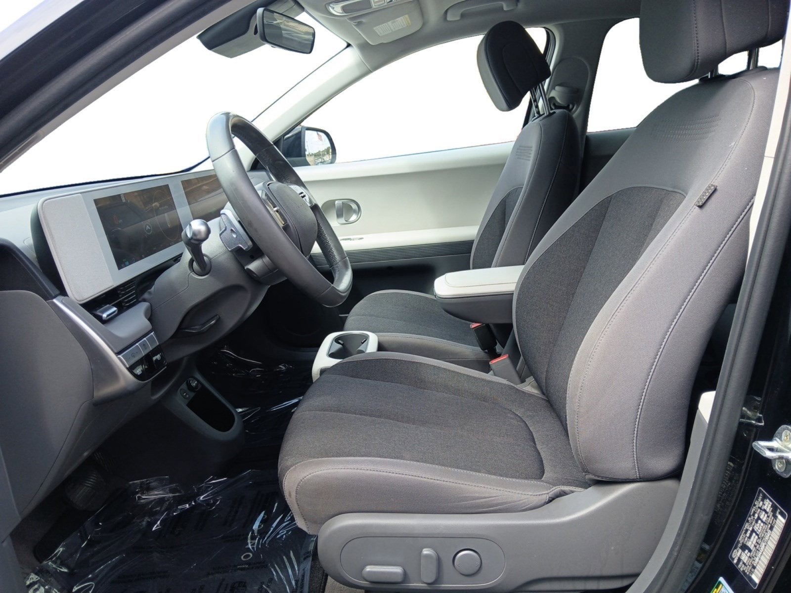 2023 Hyundai IONIQ 5 SE Standard Range