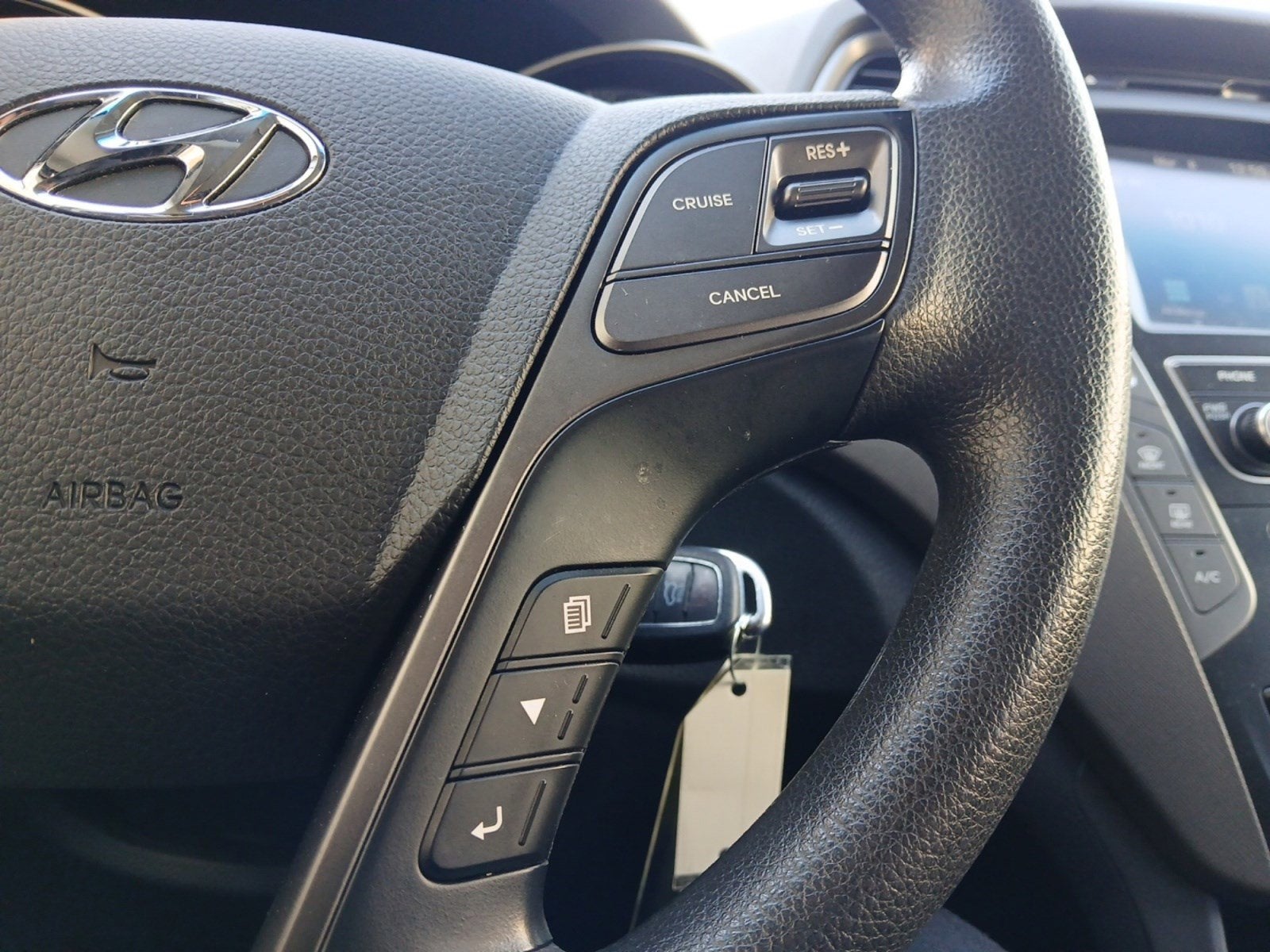 2017 Hyundai Santa Fe SE