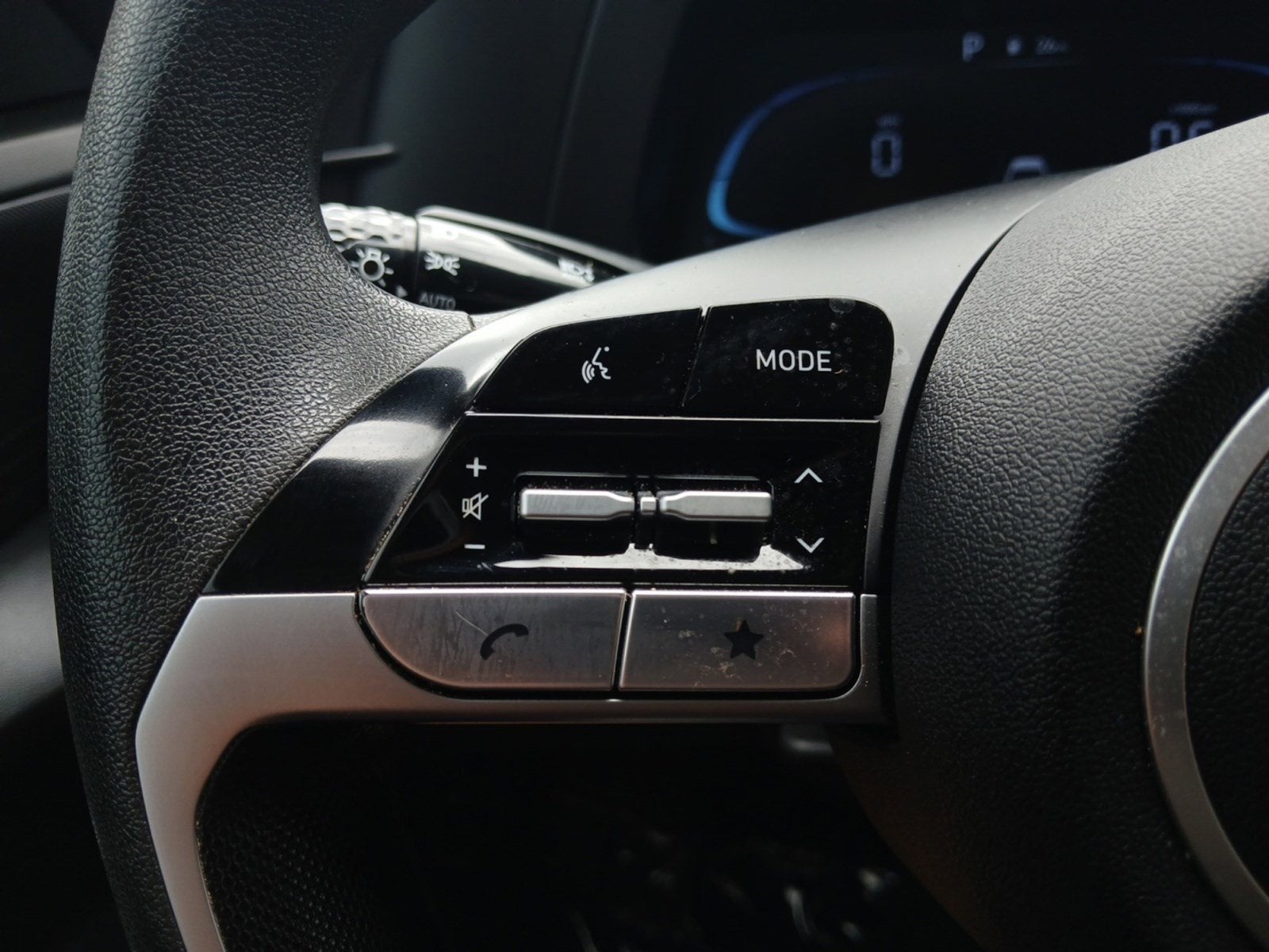2024 Hyundai Elantra SE W/ BLIND SPOT COLLISION WARNING