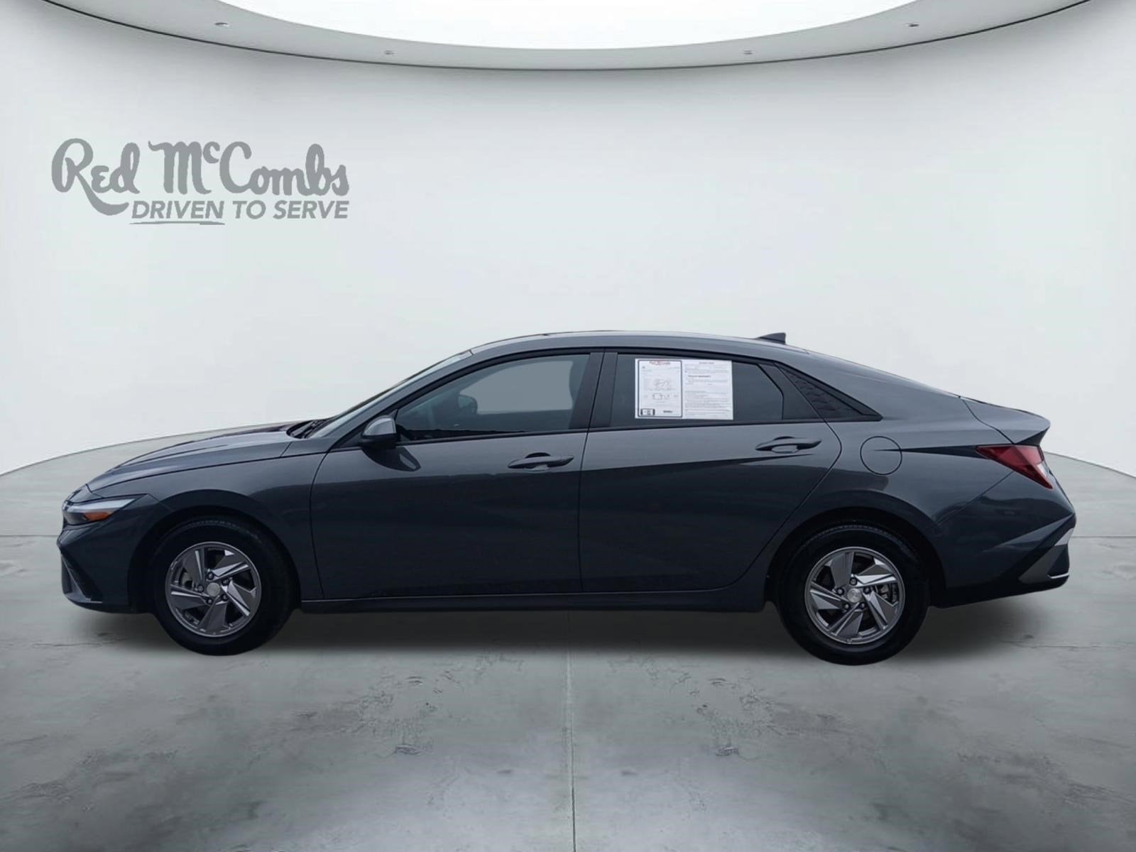 2025 Hyundai Elantra SE