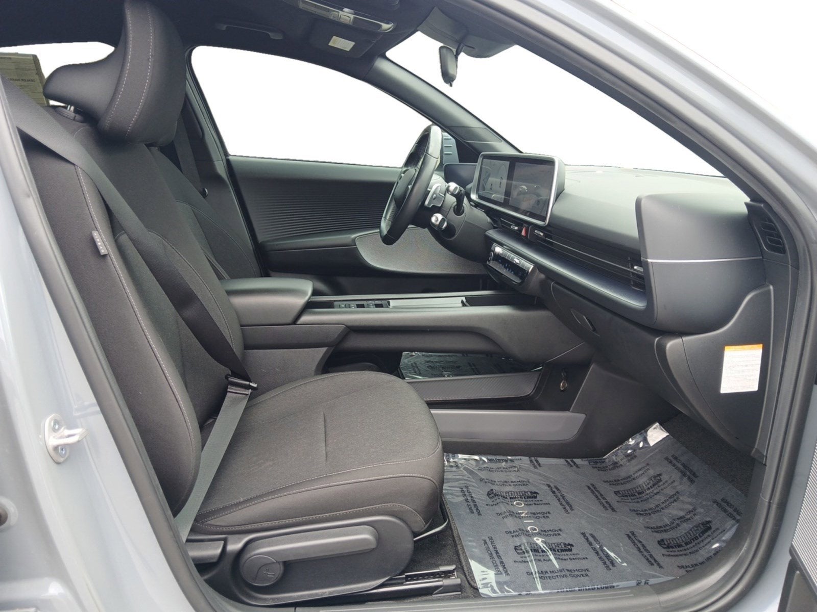2024 Hyundai IONIQ 6 SE W/ NAVIGATION & BACK-UP CAMERA
