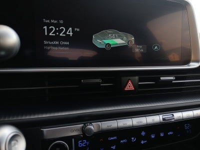 2024 Hyundai IONIQ 6 SE W/ REARVIEW CAMERA AND GUIDELINES