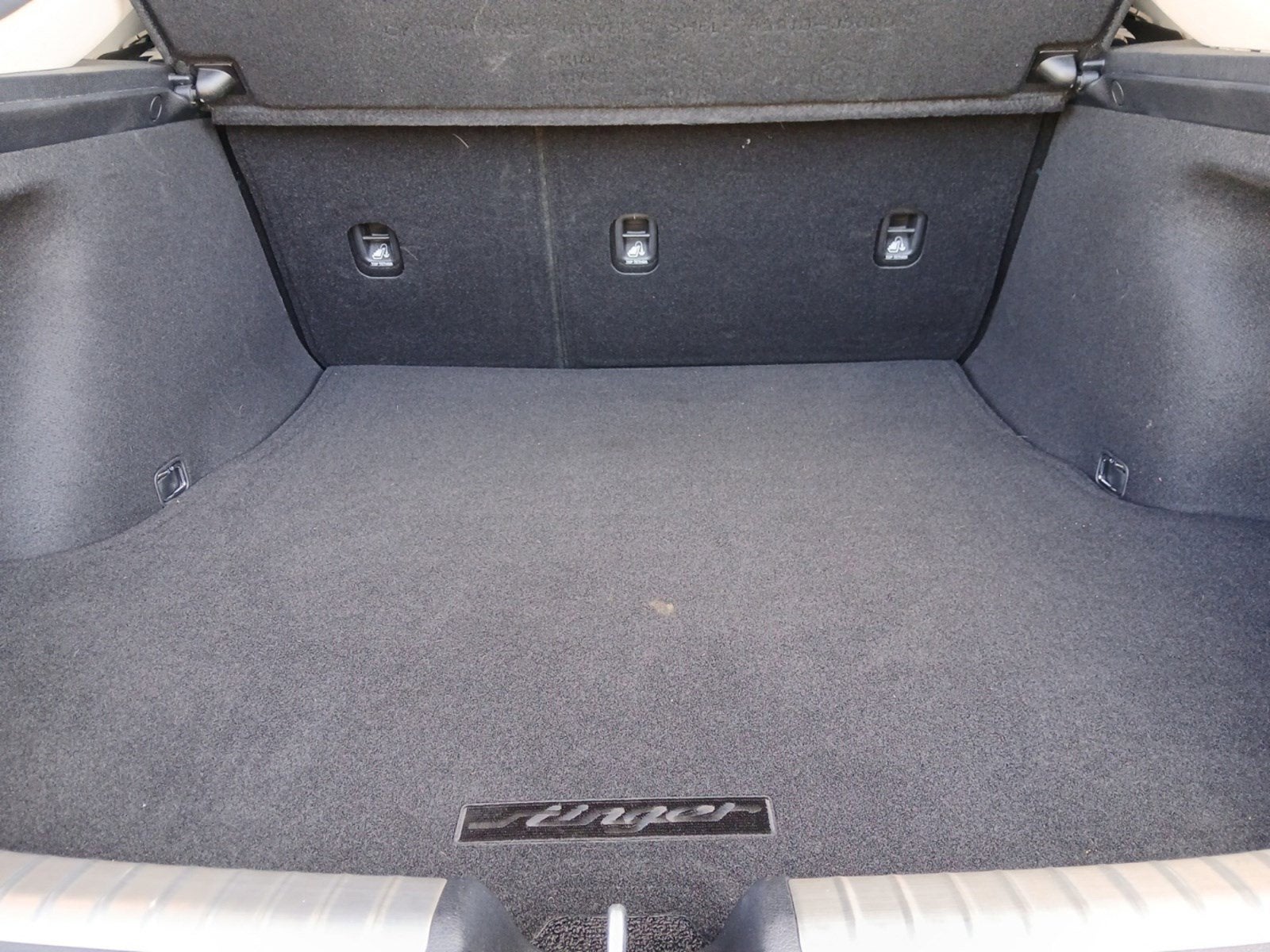 2023 Kia Stinger GT-Line