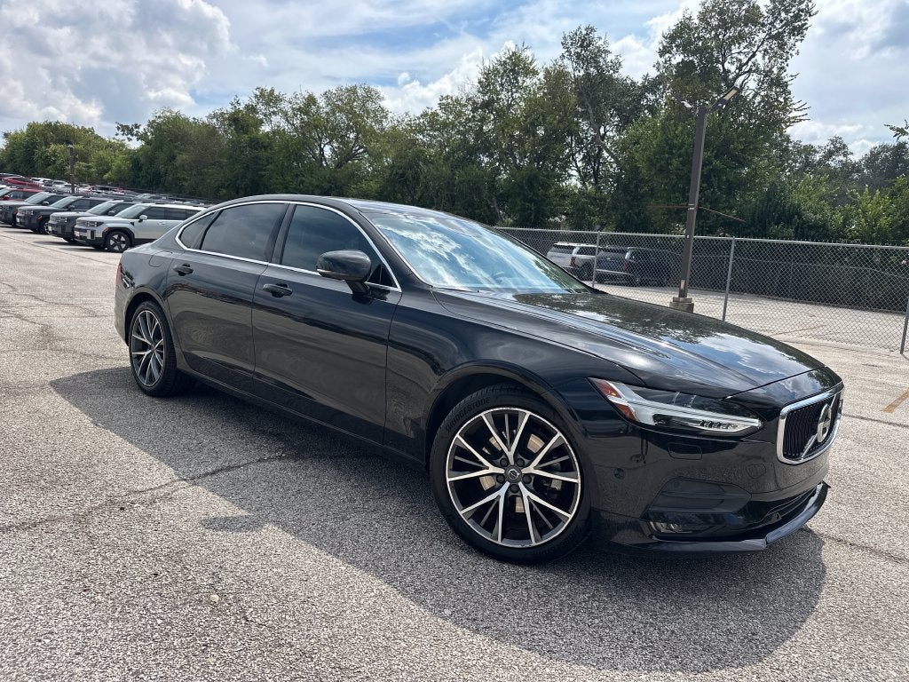 2018 Volvo S90 T5 Momentum