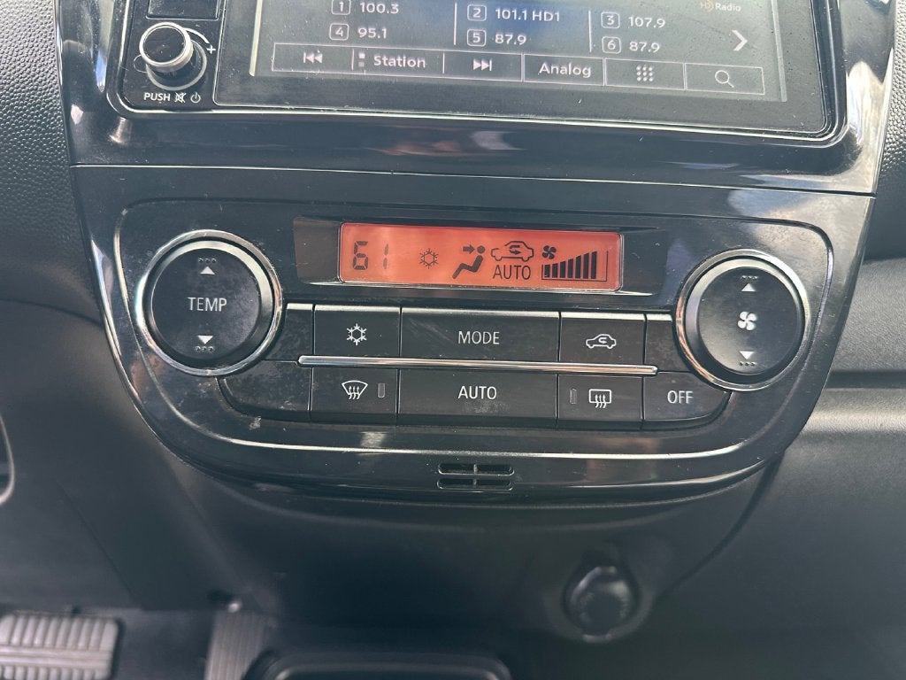 2024 Mitsubishi Mirage SE