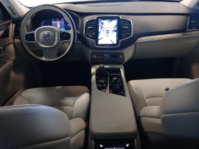 2024 Volvo XC90 B5 Plus