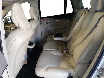 2024 Volvo XC90 B5 Plus