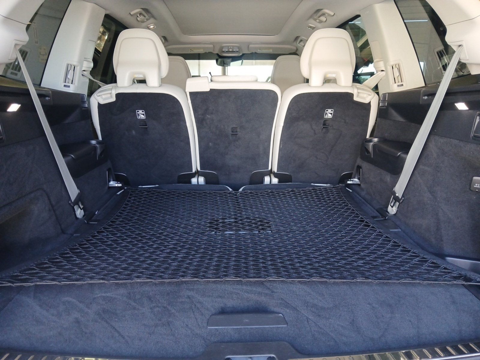 2024 Volvo XC90 B5 Plus