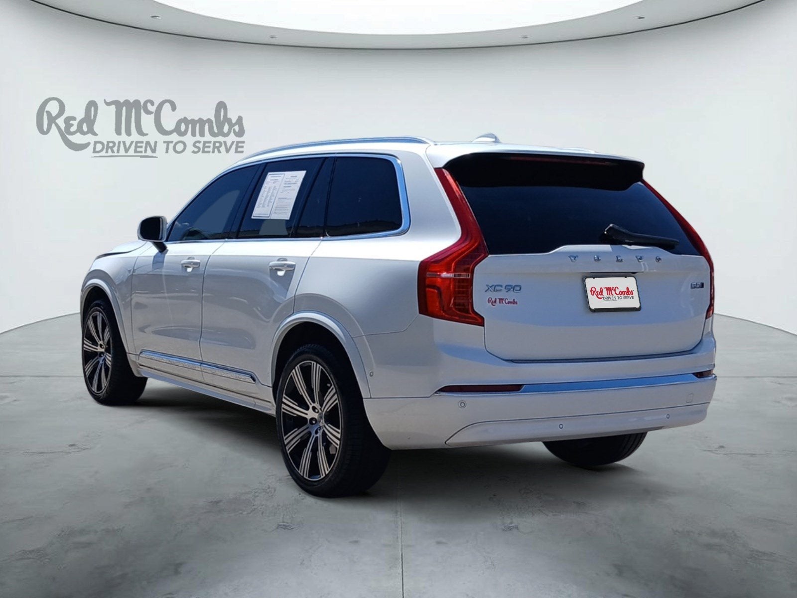 2024 Volvo XC90 B5 Plus