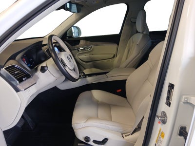 2024 Volvo XC90 B5 Plus