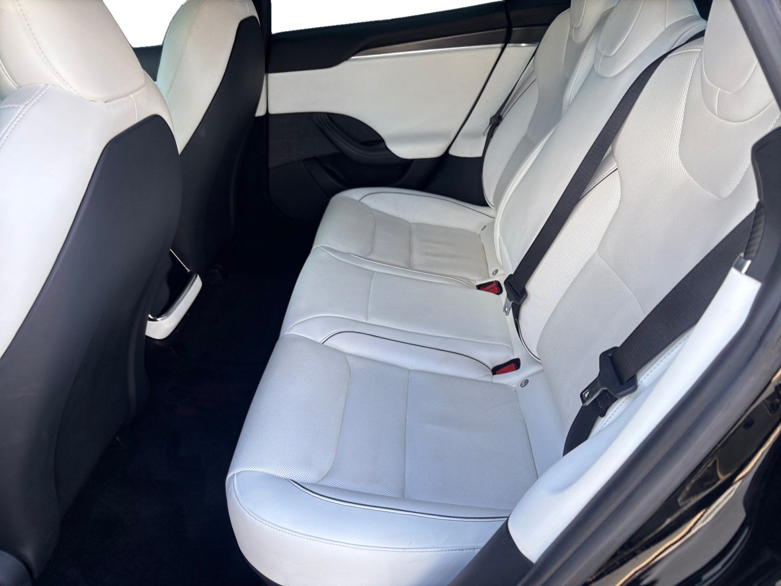 2022 Tesla Model S Plaid