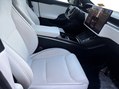 2022 Tesla Model S Plaid