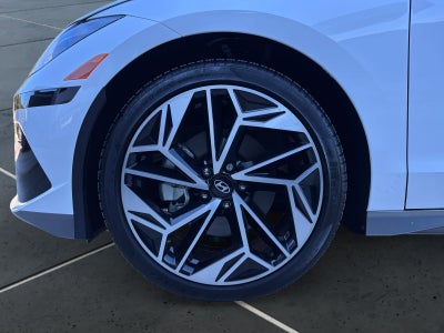 2025 Hyundai IONIQ 6 SEL