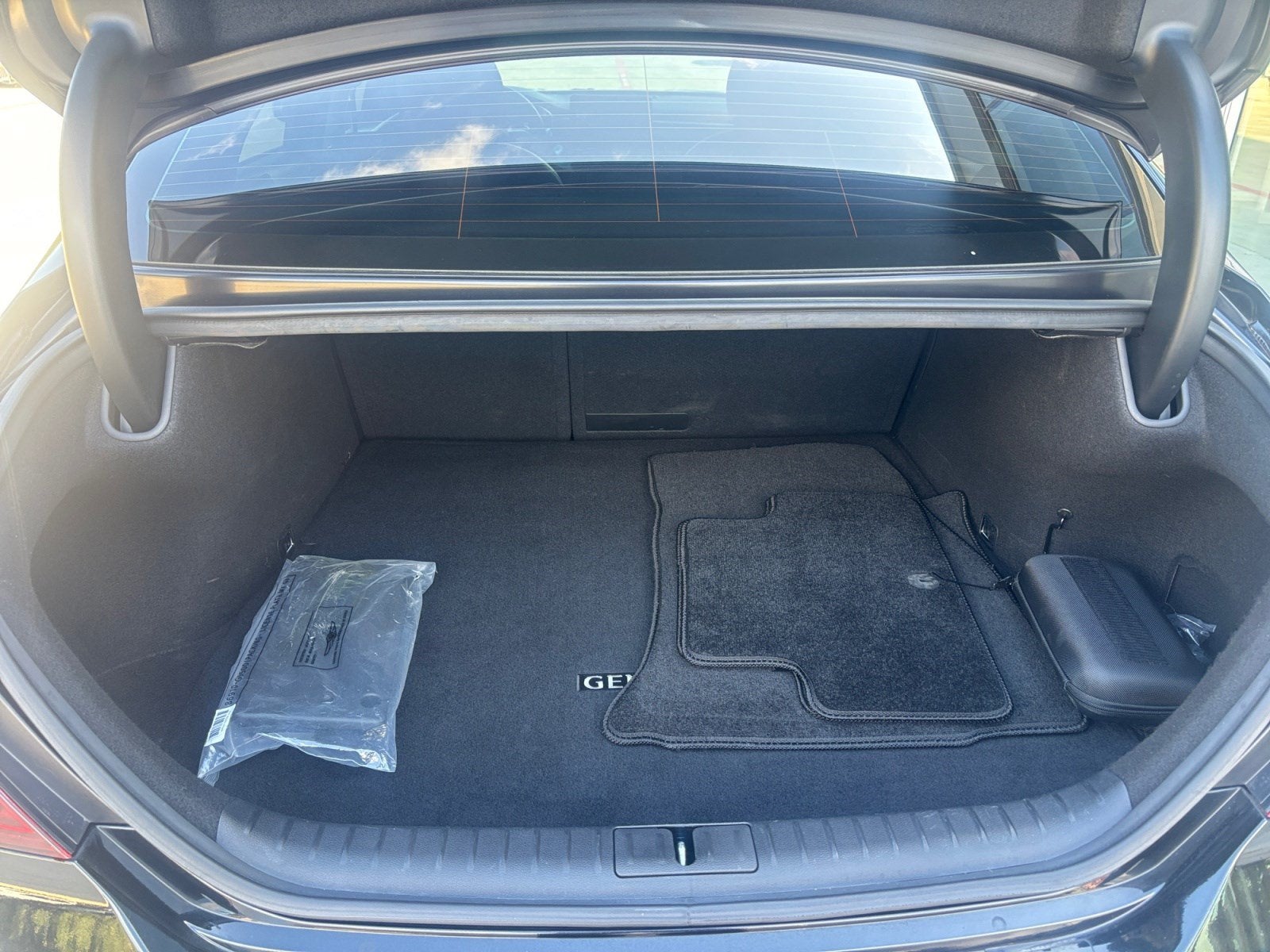 2024 Genesis G70 2.5T