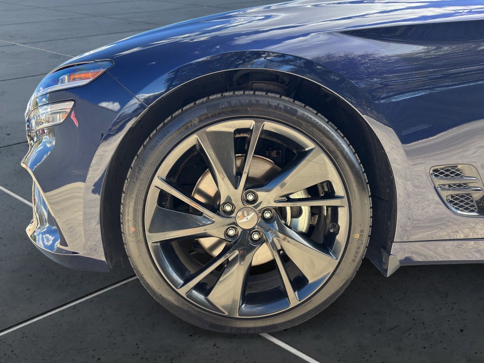 2023 Genesis G70 2.0T