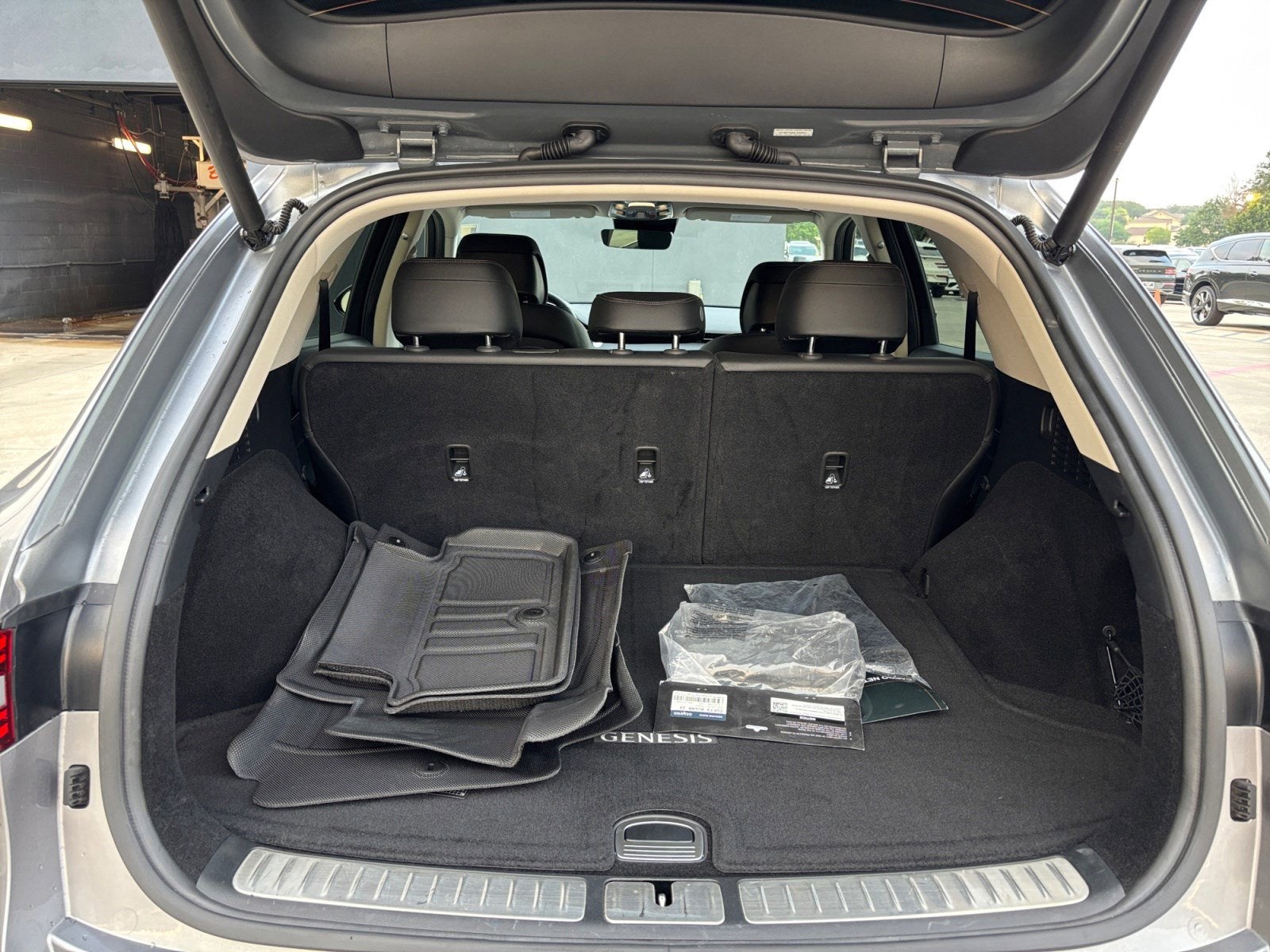 2023 Genesis GV70 2.5T