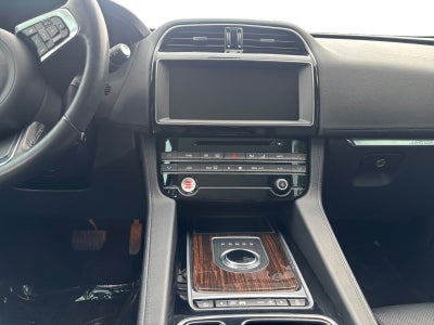 2020 Jaguar F-PACE 25t Prestige