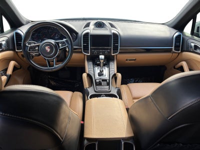 2016 Porsche Cayenne Base