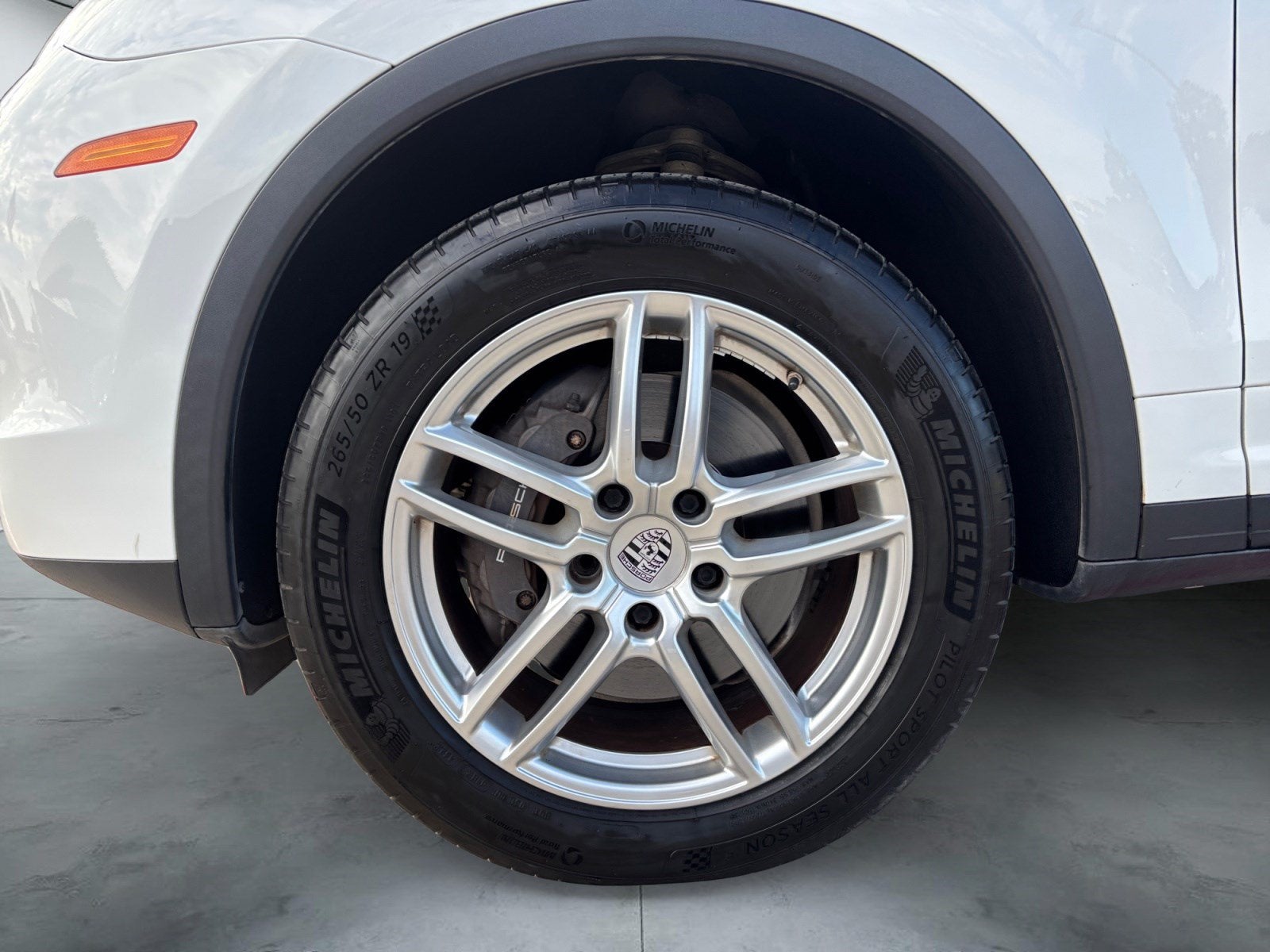 2016 Porsche Cayenne Base