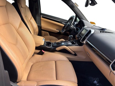 2016 Porsche Cayenne Base