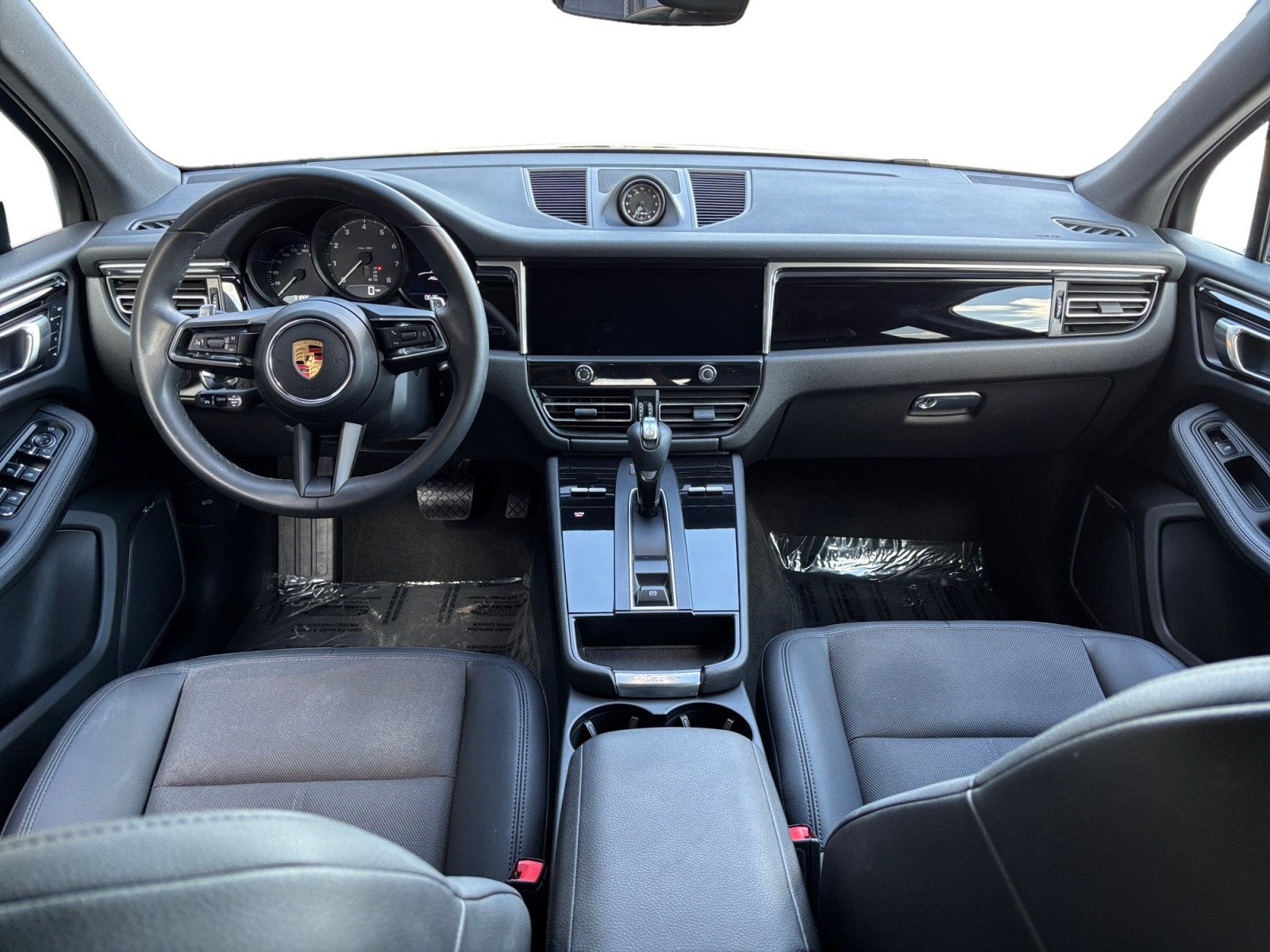 2023 Porsche Macan Base