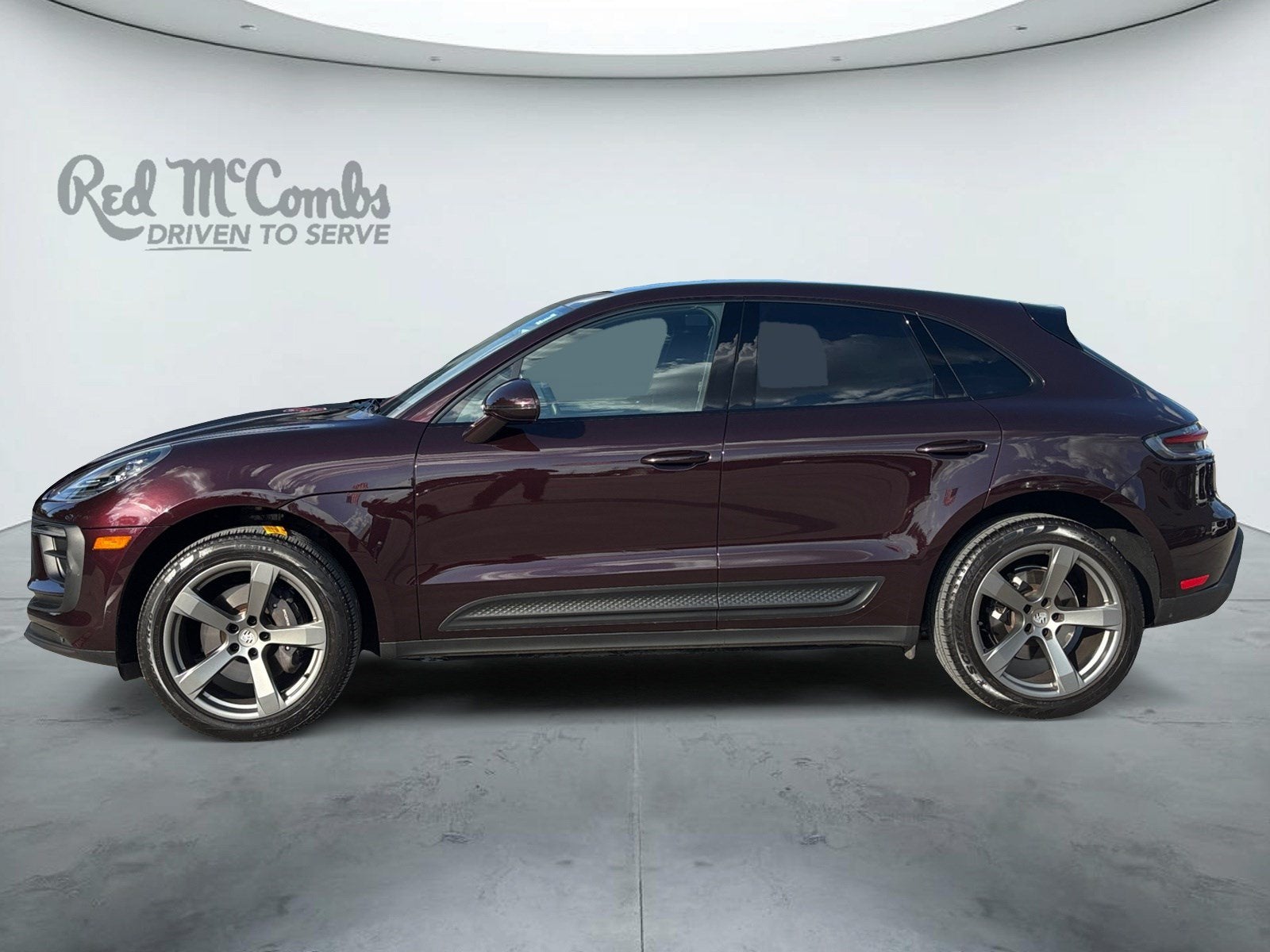 2023 Porsche Macan Base