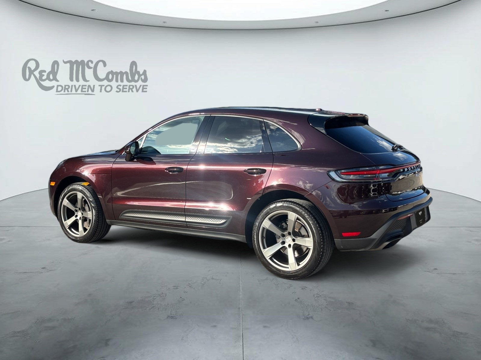 2023 Porsche Macan Base