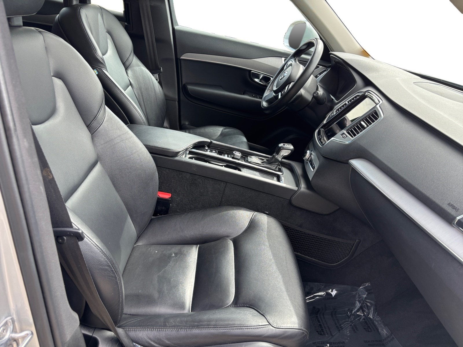 2021 Volvo XC90 T5 Momentum