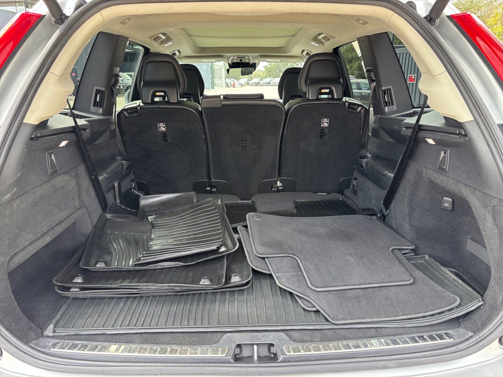 2021 Volvo XC90 T5 Momentum